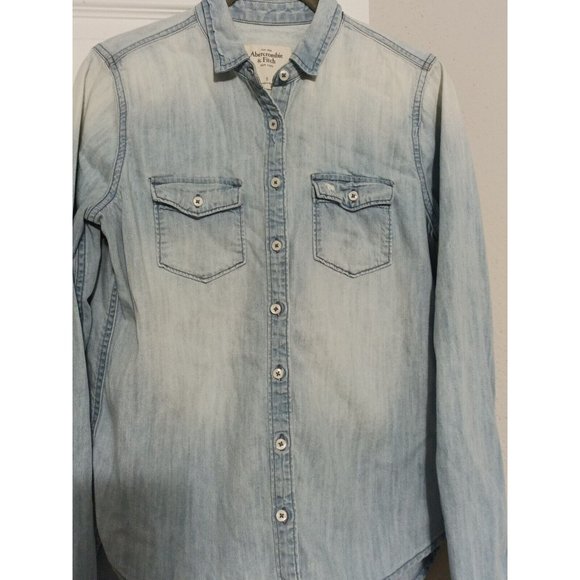 Abercrombie And Fitch Ombre White/Blue Long Sleeve Button Shirt Size Small - Picture 2 of 7
